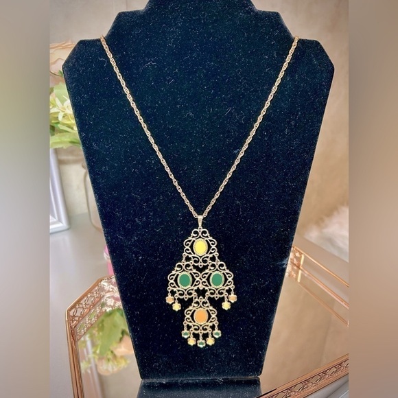 Chandelier Necklace Gold - Picture 1 of 3